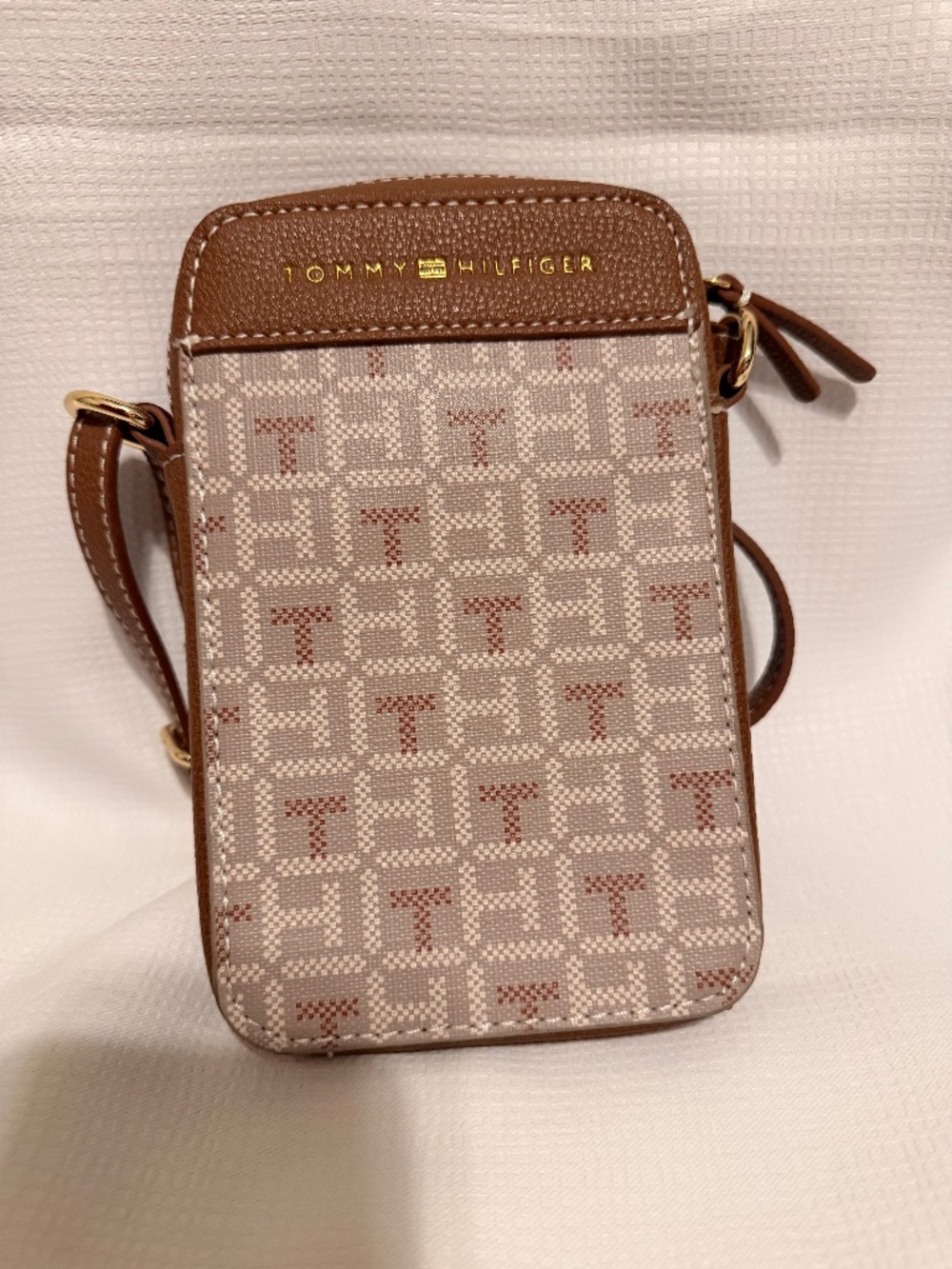 Tommy Hilfiger Crossbody Bag